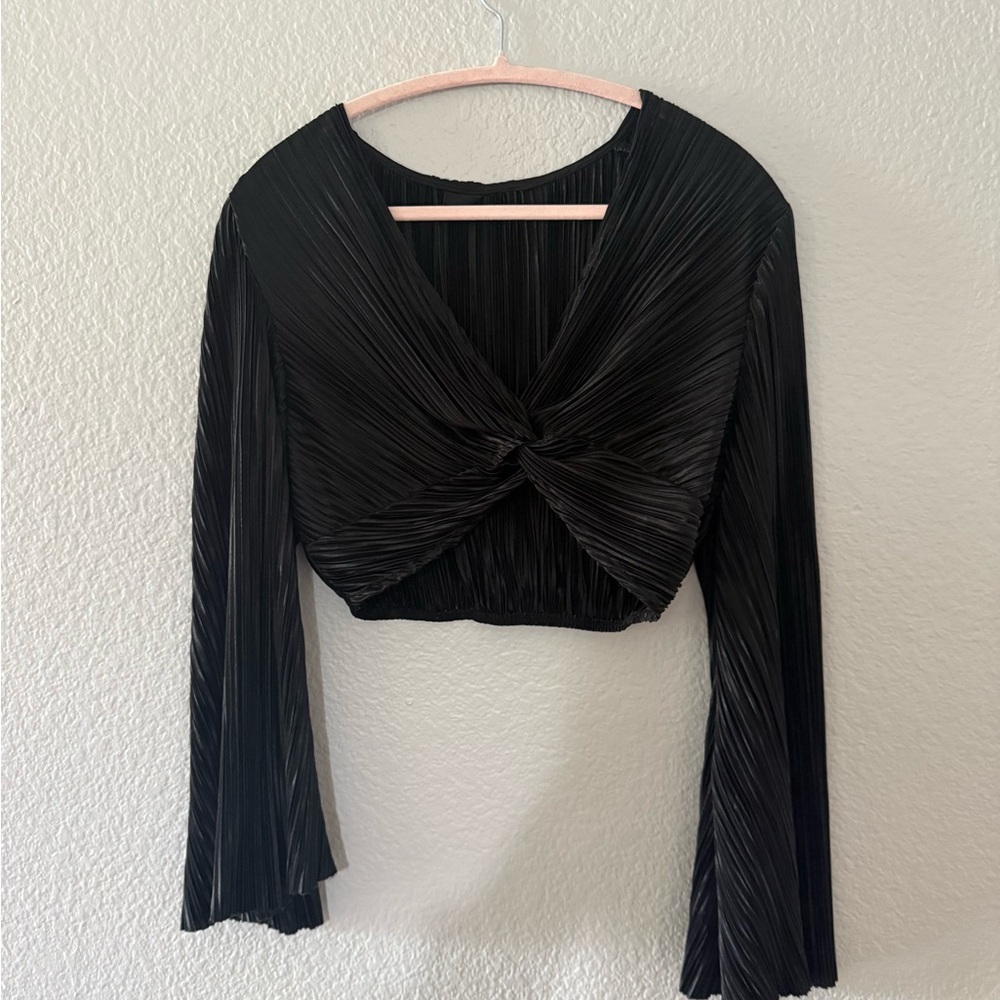 Elegant Black Pleated Women's Top